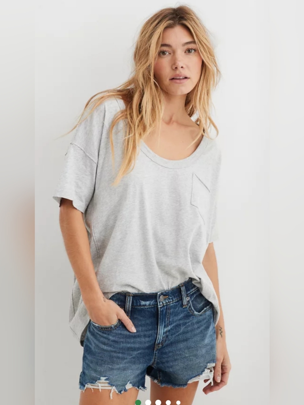 AERIE BNWT  Daydream Denim Short - Distressed XS